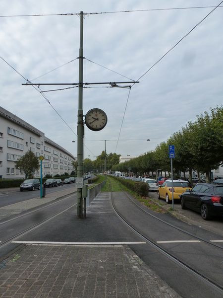 Schleife der Straßenbahn am Ernst-May-Platz