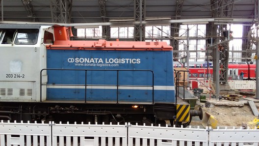 V100 von Sonata Logistics in Frankfurt Hauptbahnhof