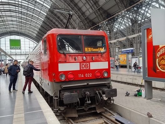 Eine halbe Stunde auf dem Frankfurter Hauptbahnhof, 18.04.2024