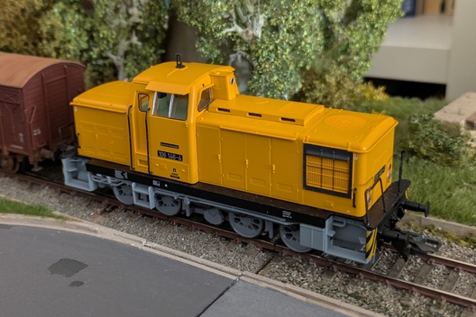 Einfacher Lichtumbau der BR 106 von Piko