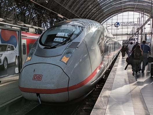 Frankfurt am Main Hauptbahnhof, Fotos aus dem März und April 2026.