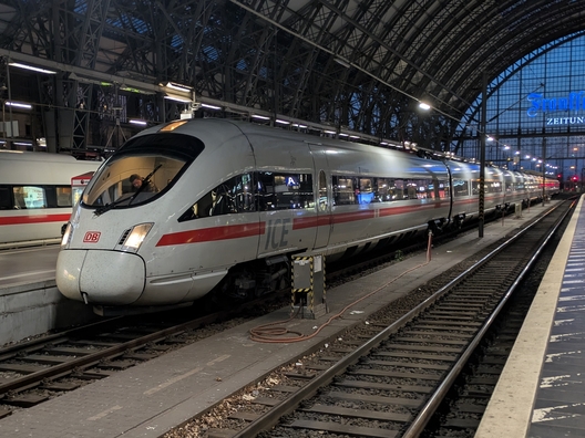 Frankfurt am Main Hauptbahnhof, Fotos aus dem März und April 2026.