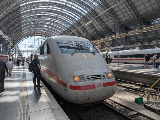 Frankfurt am Main Hauptbahnhof, Fotos aus dem März und April 2026.